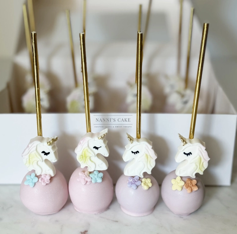 CAKE POPS UNICORN - 6 pcs